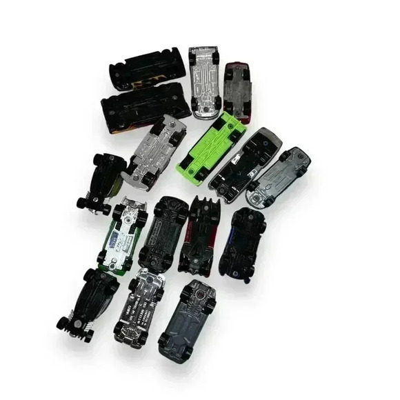 Hot Wheels Classic & Race Car Collection - Set of 16 Die-Cast Cars - Picture 8 of 13